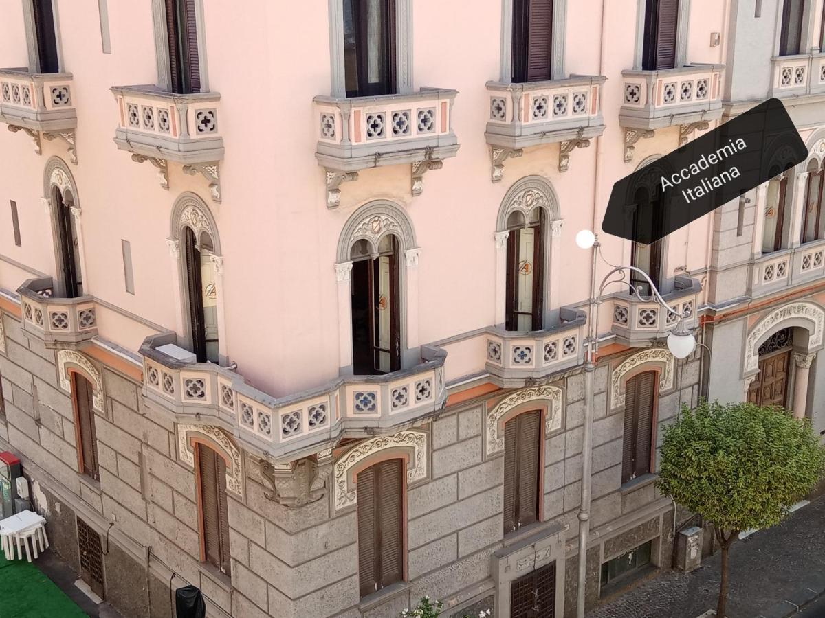 Bed and Breakfast In Via Roma Salerno Exterior foto