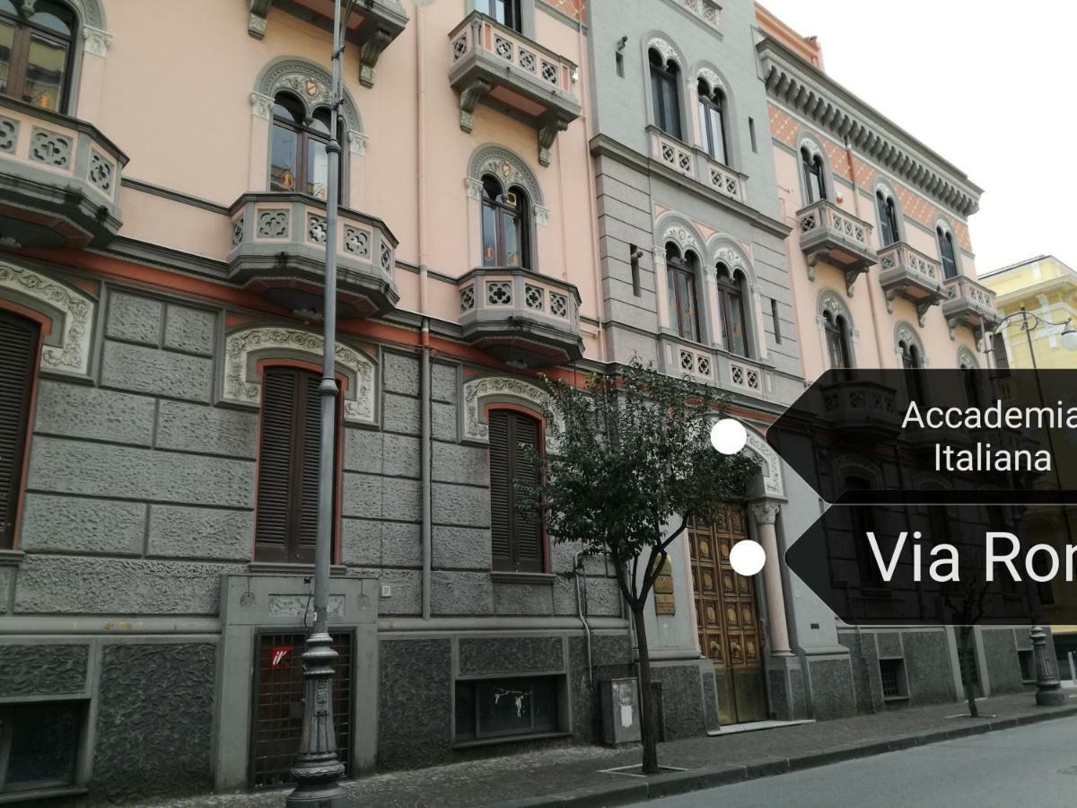 Bed and Breakfast In Via Roma Salerno Exterior foto
