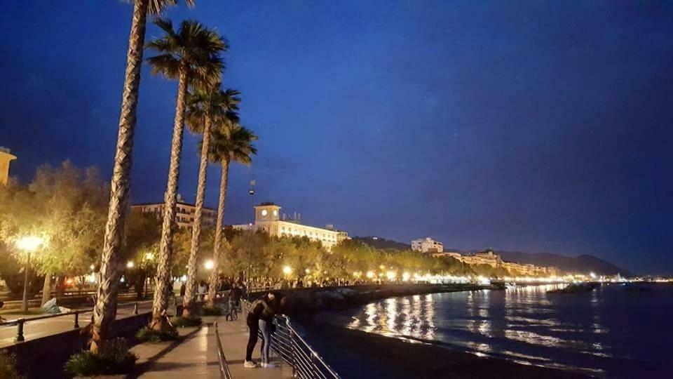 Bed and Breakfast In Via Roma Salerno Exterior foto